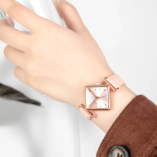 Armbanduhren Mode Frauen Uhren N Iche Diamant Zifferblatt Gehäuse Weibliche Casual Uhr Quarz Armbanduhr Leder Gürtel
