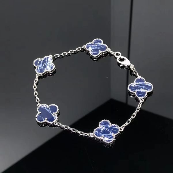 Gioielli di lusso set Braccialetti in rilievo a quattro foglie di blu chiaro