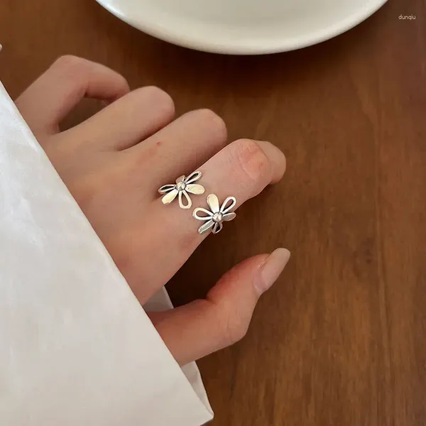 Anéis de cluster bonito real 925 prata esterlina margarida flor para mulheres jóias finas na moda anel de mulher s925 amigos presentes de aniversário