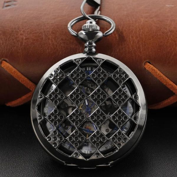 Taschenuhren mit Skulptur, ausgehöhlte Uhr, Roboterhand-Stil, Steam-Punk-Halskette, blaue römische Digitaluhr, Geschenk