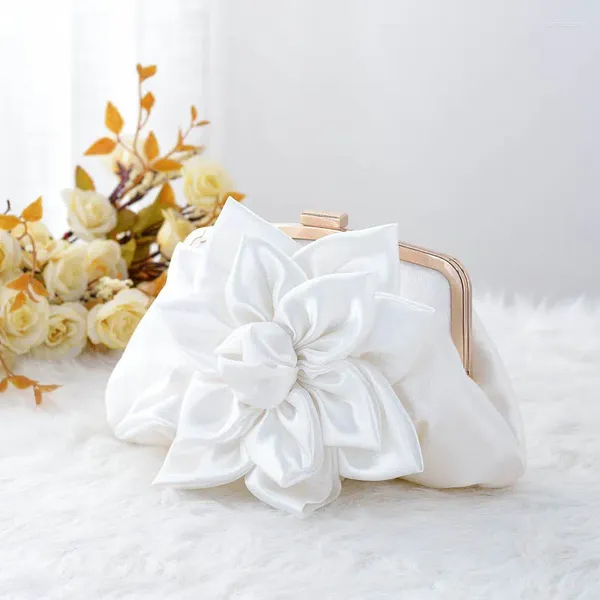 Borse da sera Borse semplici in raso bianco con fiori Pochette da sposa per feste di nozze Banchetti per cena per borse a tracolla a catena da donna