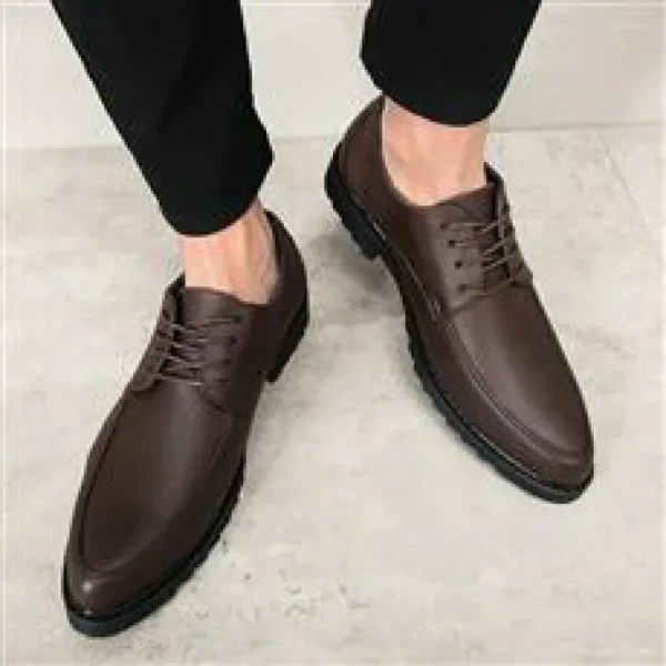 Vestido Sapatos 2023 Autumn's Men's Casual Couather Business Roupas All-Match Lace Brindable Up Board Trendy