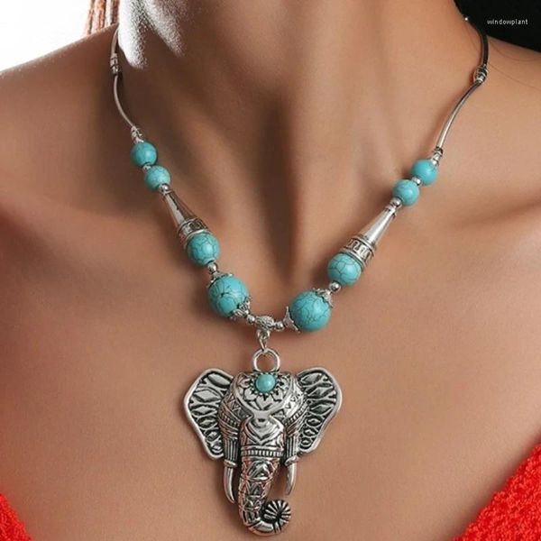 Collane con ciondolo Vintage Argento Tibetano Colore Stile Etnico Turchese Elefante che mostra una collana di personalità uniche