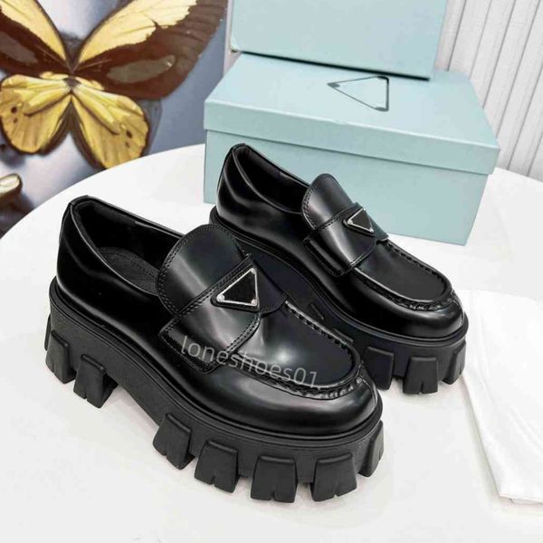 Loafer dickbesohltes Leder Herbst und Winter Damen kleine Lederschuhe hochwertige lässige Dreiecks-Logo Damenschuhe Damen Luxusschuhe C6