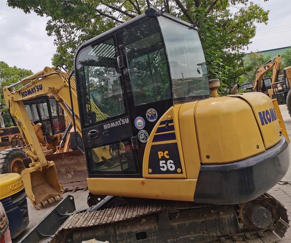 Gebrauchter Komatsu PC56-Bagger zum günstigen Preis, verfügbarer PC200-7 PC220 PC210 PC240 PC360-Bagger, weltweiter Direktversand