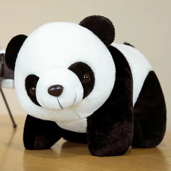 Bambole di peluche 20 cm Kawaii Panda Toys Bellissimo cuscino con foglie di bambù Peluche morbido orso Orso Bel regalo di compleanno per bambini 231016
