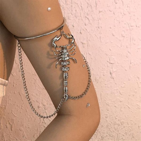 Bracciale gotico in metallo oro argento scorpione braccio superiore anello braccialetto gioielli a mano per ragazza Halloween polsino rotondo bracciale bracciale265z