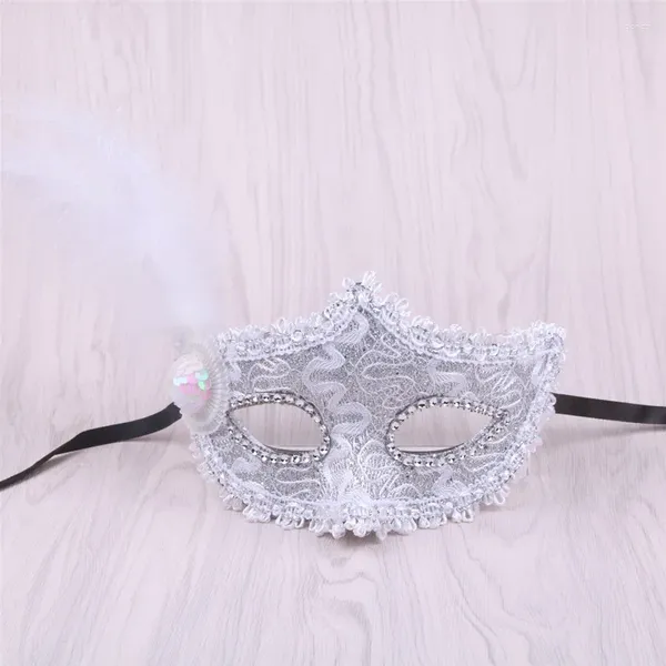 Parti Malzemeleri 1 PC 4 MODORS Kadın Seksi Venedik Dantel Tüy Çiçek Göz Maskeleri Cadılar Bayramı Masquerade Maske Kızlar Yarım Yüz Dans