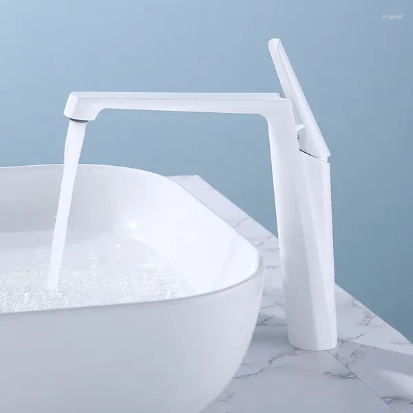 Rubinetti per lavandino del bagno Rubinetto per lavabo in ottone bianco Maniglia monoforo Miscelatore acqua da piano Nero / Oro spazzolato / Canna di fucile