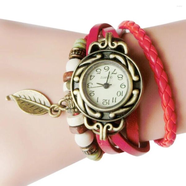 Relógios de pulso 2023 moda relógio de luxo para mulheres retro leatherwinding pulseira folha pingente pulseira de couro casual digital