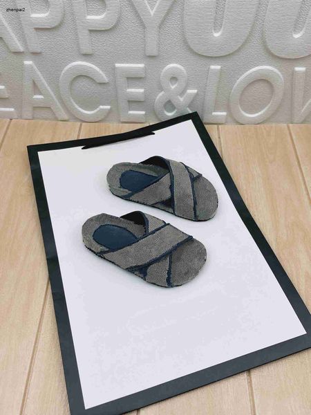 Moda de luxo crianças chinelo menino menina verão sandália sapatos tamanhos 26-35 bebê praia slides criança listra casa chinelos incluindo caixa de sapato de marca