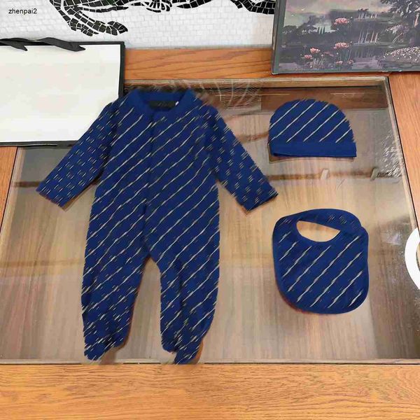 Luxus-Designer-Kleidung für Kleinkinder, bequemer Baby-Body, Größe 3–18 M, 3 Stück, klassischer Overall mit Gitterbuchstaben und vollem Aufdruck, Hut, Speicheltuch, 24. August