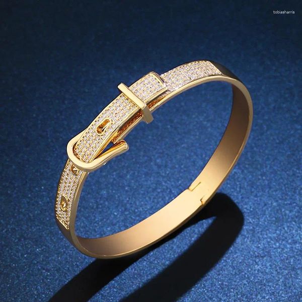 Bangle 2023 Top Quality Moda Tendência Micro Pave Zircon Criativo Cinto Fivela Exagero Mulheres Pulseira Fine Party Jóias