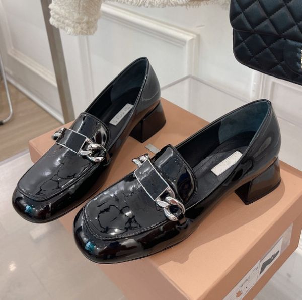 Fare di mocassini da donna Scarpe in metallo Mary Jane Girls Comovy Tannocchia scarpe a basso tacco Ladies Lavoro in pelle Black White Swile Swile Swile