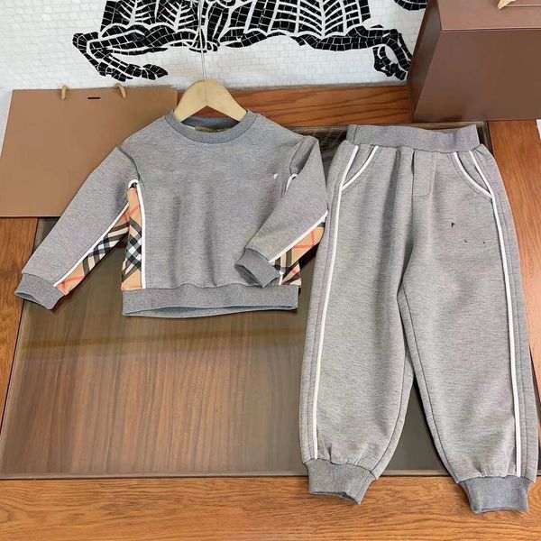 Mode junge Designer kleiden Set Winter warme Kind Hoodie und Hosen kleine Mädchen Herbst Sport Kleidung Großhandel 2023