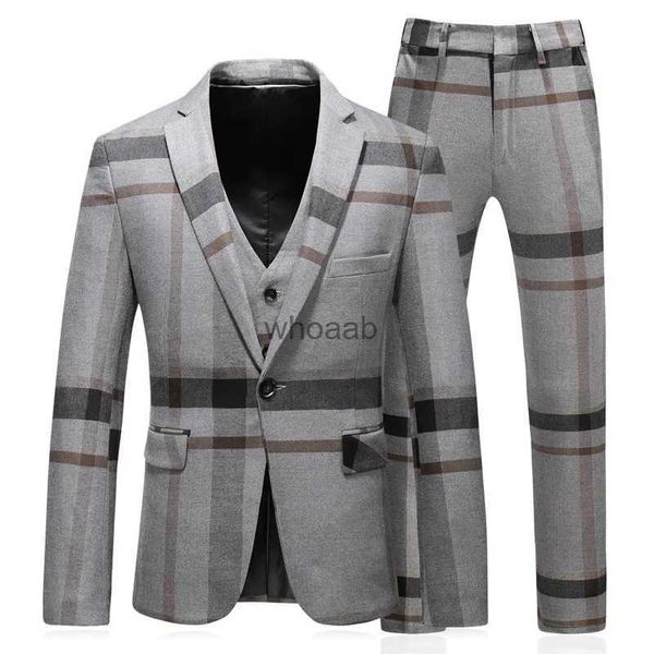 Herrenanzüge Blazer Männer Plaid 3 Stück Anzug Set Blazer Weste Hosen Britischer Stil Slim Zweireiher Hochzeitskleid Jacke Mantel Hose Weste YQ231016