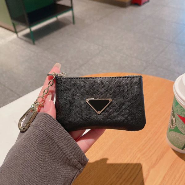 Clássico como p chaveiros designer de luxo o mesmo estilo saco de cartão homens e mulheres mini metal invertido triângulo grande marca moeda bolsa presente qq