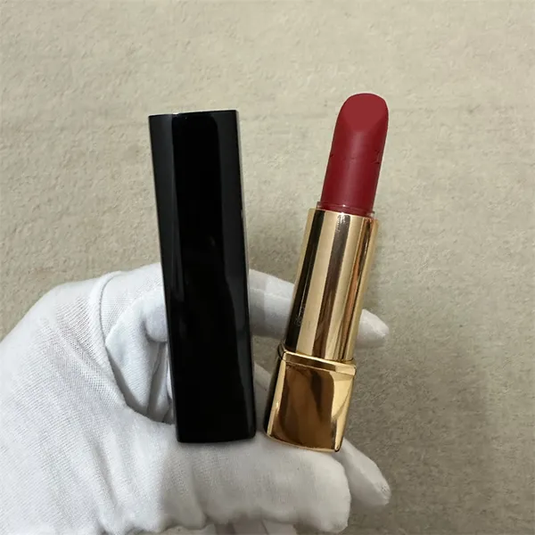 Marke Classic Black Tube Pressed Lipstick Luxus Girl Lady Lip Cosmetics #57 #58 #99 3-Farben-Stocktube Hochwertiger Lipgloss Rouge Allure Velvet Le Rouge Velours 3,5 g Logo