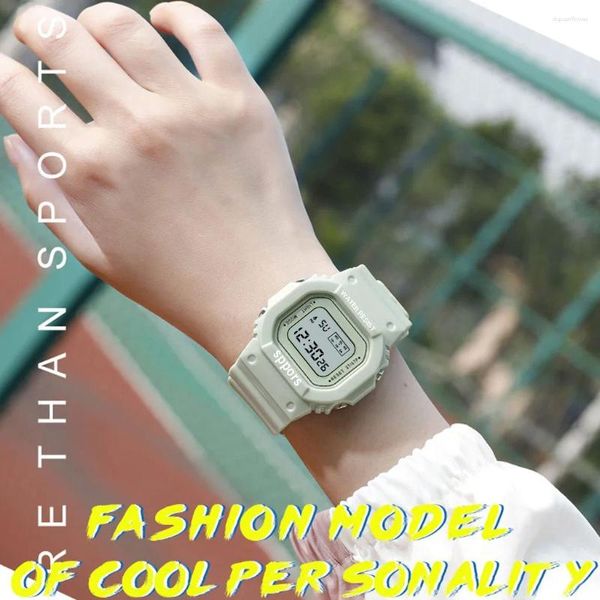 Наручные часы Модные цифровые часы Квадратные женские часы Спортивные электронные наручные часы Часы