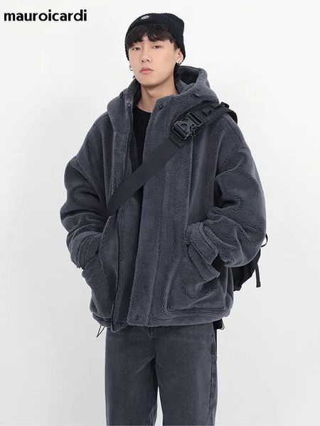 Casaco Masculino De Couro Falso Mauroicardi Inverno Grosso Quente Oversized Cinza Escuro Sherpa Com Capuz Zip Up Fofo Solto Casual Casaco De Pele De Cordeiro 2022 231016