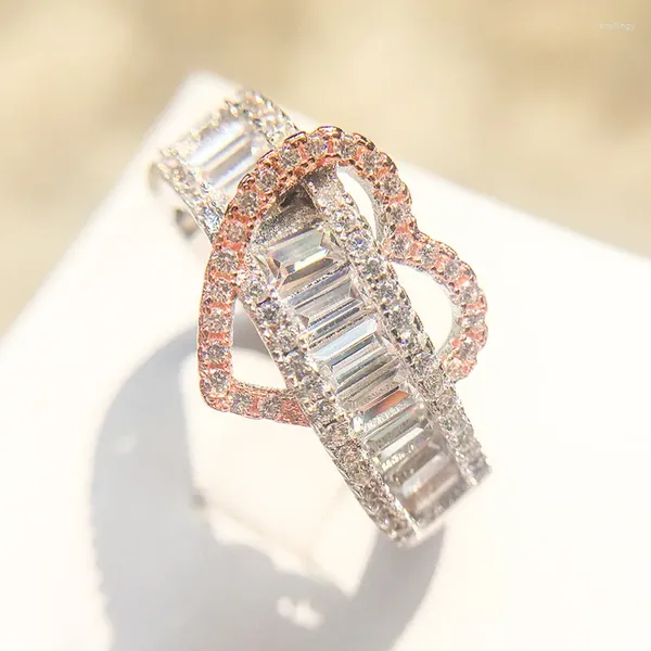 Cluster-Ringe 2023 Mode Rose Gold Farbe Herz Verlobungsring für Frauen Liebe voller Diamanten Dame Jubiläumsgeschenk Schmuck Großhandel