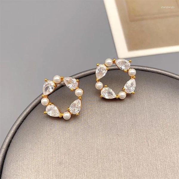 Ohrstecker Koreanische Retro Girlande Form Intarsien Zirkon Perle Für Frauen Einfache Mode Exquisite Schmuck Großhandel