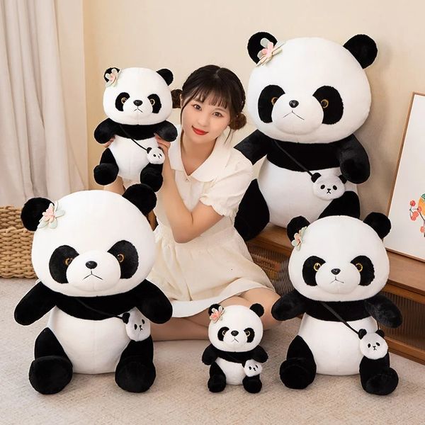 Bambole di peluche 1 pz 25/30 cm simpatici panda giocattoli cartoni animati morbidi ripieni per bambini regalo di festa di compleanno 231016