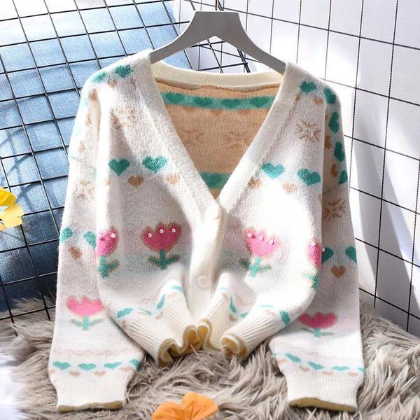 Damenpullover Korejepo Japanischer Herz-Pullover-Mantel Lose Herbst-Winter-Perlen-Kurzoberteile V-Ausschnitt-Overlay Weiche Strickjacke