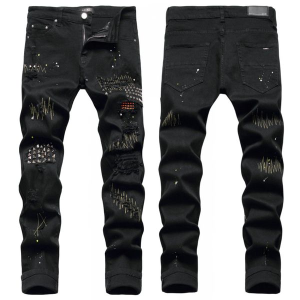 Männer Jeans Brief Stern AM winziger Fleck Männer Stickerei Patchwork Ripped Sexy Romantische Wilde Motorrad Hose Herren AM3111-00 Größe 29-38