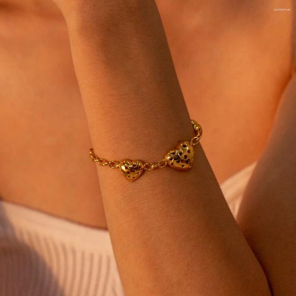 Charm-Armbänder Minar, niedlich, romantisch, 18 Karat Gold, PVD-plattierter Titanstahl, aushöhlen, metallisches Liebesherz, für Frauen, Geburtstagsgeschenke