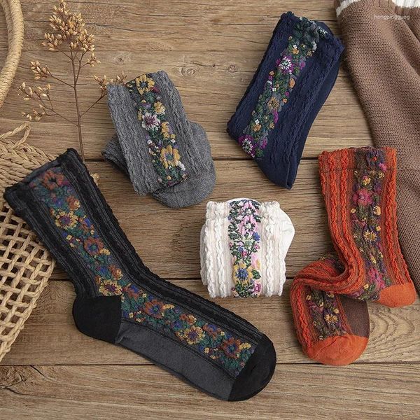 Frauen Socken Retro Stickerei Blume Ethnischen Stil Mädchen Weibliche Schlafen Hause Boden Schlafzimmer Harajuku Casual