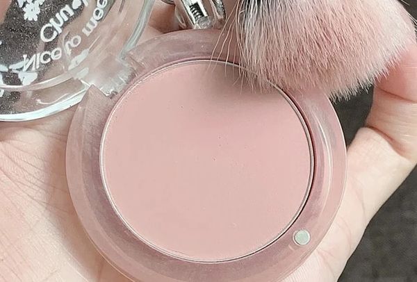 Sombra em pó blush primeiro beijo blush roxo expansão cor monocromático rosa natural 231016