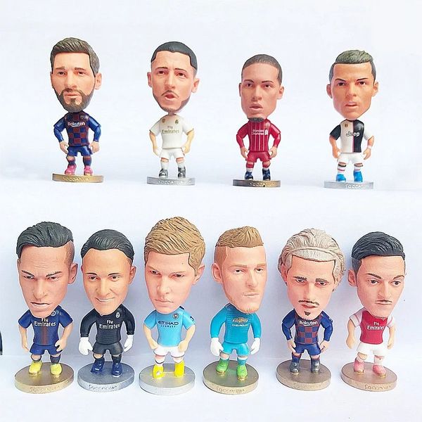 Arti e mestieri Nostalgico Stella del calcio Figura del calcio Decorazione torta in PVC Bambola Simpatico calciatore Giocattoli Fan Ricordo Regalo Micro Paesaggio 231017