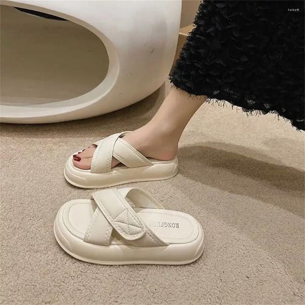 Sandálias Super Leve Platforme Womens Sandália Mulheres Mule Chinelos Crianças Sapatos de Praia Sapatilhas Esporte Modelo Shoess Fora S