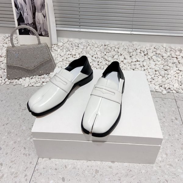 Clássico split toe mocassins de couro real mocassins de couro polido sapatos confortáveis sapatos de designer feminino sapatos de fábrica com caixa