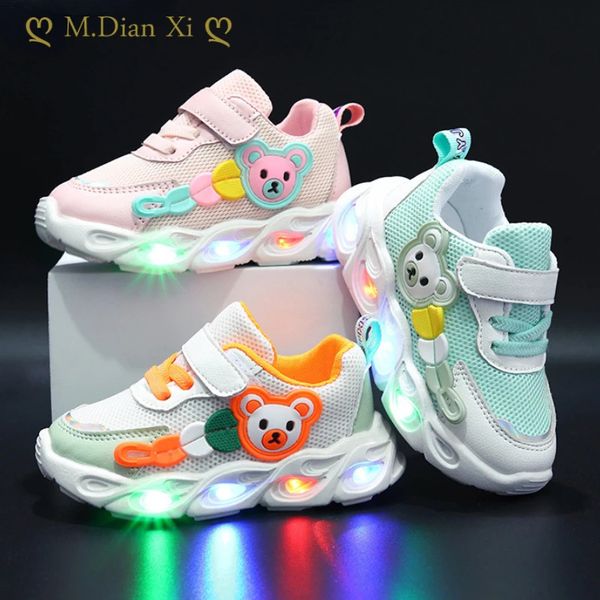 Stivali Scarpe luminose per bambini per ragazzi Sneakers per bambini luminose Ragazze per bambini Traspiranti per bambini con luci flash a LED 231017