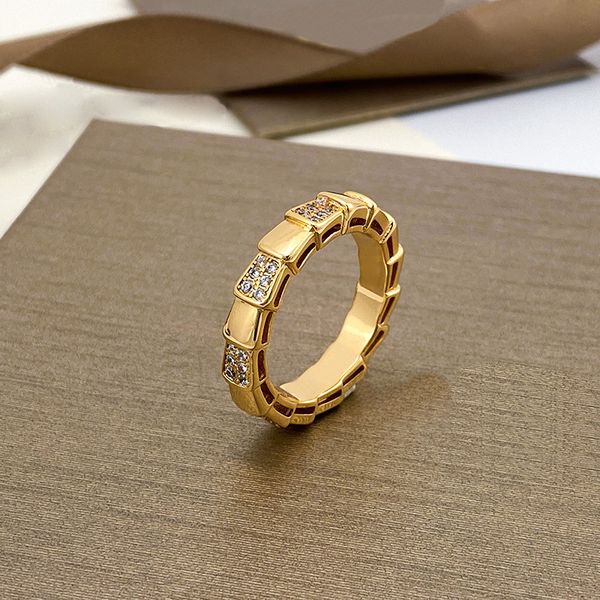 Classics designer Wedding Rings Rose Gold Silver 4mm ring Serpentine type 18K Gold Plated With diamonds for lovers ring Anniversary Fashion Jewelry gift