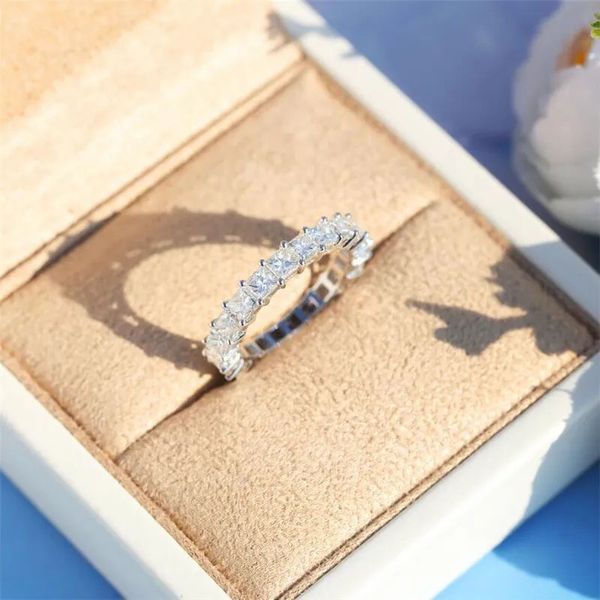 Классические ювелирные изделия из стерлингового серебра 925 пробы, полностью огранка принцессы, белый топаз, бриллианты, драгоценные камни, вечное квадратное женское обручальное кольцо для вечеринок