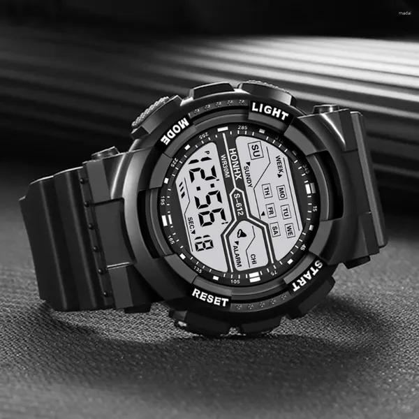 Armbanduhren Mode Lässige Herren Sportuhr Multifunktion für Männer Wasserdichte LED Digital Stoppuhr Datum Gummi Männliches Handgelenk