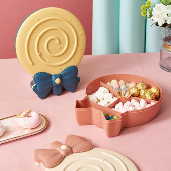 Piatti Snack Piatto da frutta Simpatico contenitore per caramelle per bambini Scomparto in plastica con dado di copertura Famiglia creativa di grande capacità