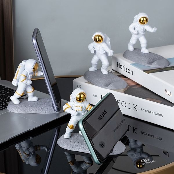 Astronauta decorativo suporte do telefone móvel spaceman escultura mesa decoração smartphone suporte casa ornamentos para entusiastas do espaço 231017