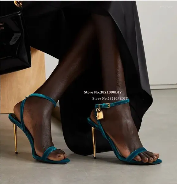 Sandalen Mode Luxus Gold Schloss Metall Dekoration Frauen High Heel Schuhe Prägnantes Design Elegante Dame Sommer Weibliche