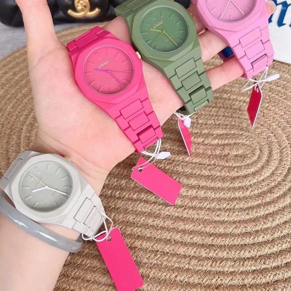 Relógios de pulso criativo e moda silicone grande dial relógio de quartzo para mulheres coreano doce colorido aço impermeável relogios femino