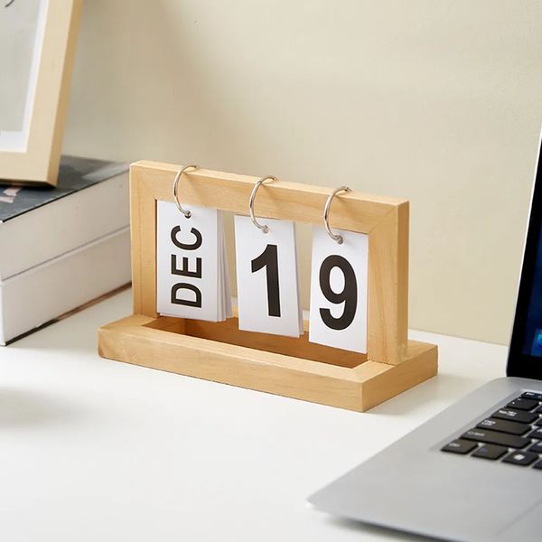 Oggetti decorativi Figurine Calendario quadrato in legno moderno Accessori per la decorazione della casa nordica Camera da letto Ufficio Regalo Scrivania per studio quotidiano 231017