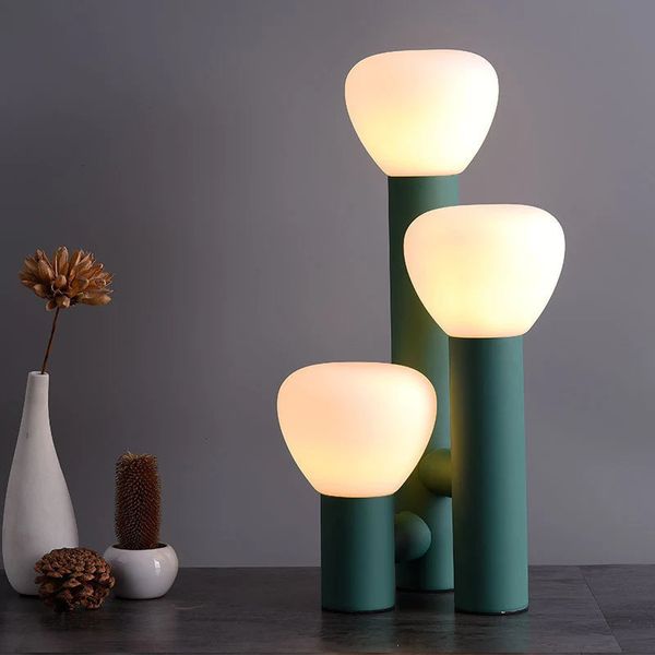 Dekorative Objekte Figuren Nordic Designer Parc Tischlampe Moderne Eisen Schreibtischbeleuchtung Schlafzimmer Nachttisch Arbeitszimmer Wohnzimmer Kaffee Minimalistisches Licht 231017