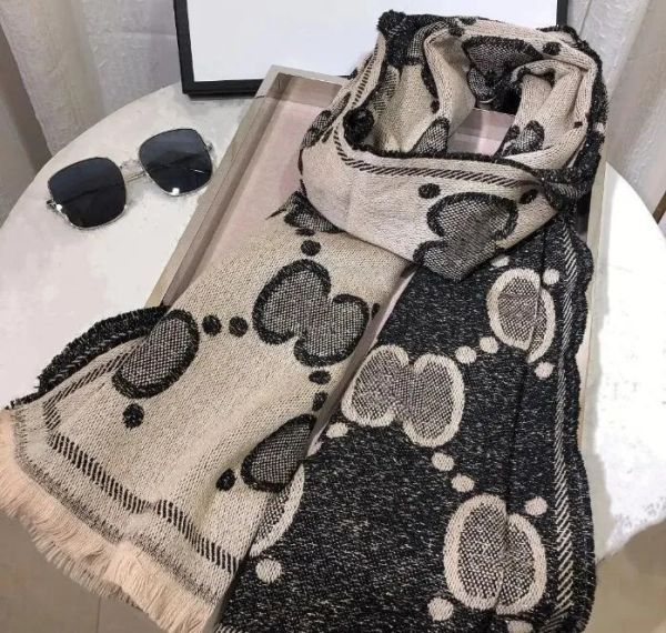 Sciarpa di cashmere di marca di moda Sciarpe di design Sciarpa di lana con scialle jacquard da donna invernale con etichetta Pashmina calda invernale
