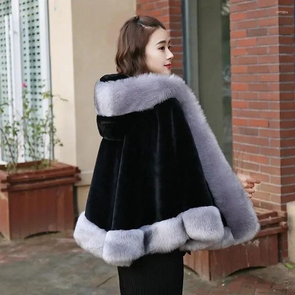 Frauen Pelz Faux Mantel Kragen Mit Kapuze Jacken Für Frauen Cape Winter Poncho Harajuku Lose Patchwork Schal Fausse Fourrure Mantel N84