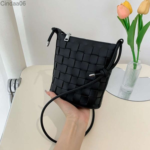 El dokuma çanta kadın çantası yeni moda omuz Koreli kova omuz çantaları düz renk basit crossbody cep telefonu çanta cüzdan kadın