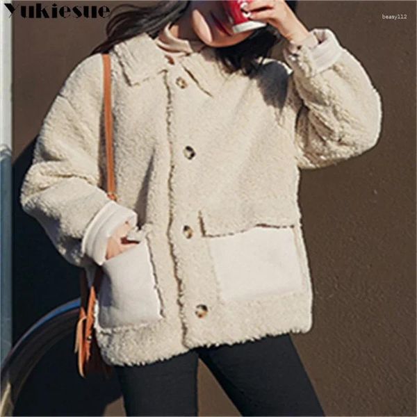 Gilet da donna Cappotto in pelliccia di agnello da donna 2023 Stile invernale Moda Colletto rovesciato Monopetto Manica lunga Versatile Cappotti addensati