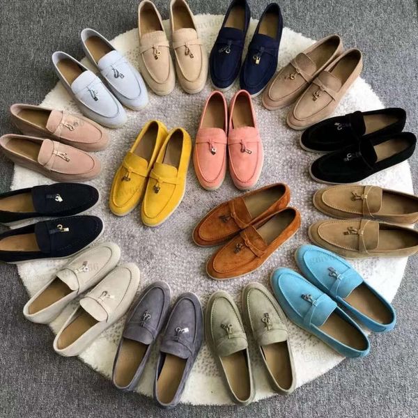 Loro * Piana Sapatos casuais de verão encantos caminhada mocassins homens mulheres dedo do pé redondo decoração mental chique designer marca de luxo apartamentos deslizamento em sola grossa fivela plana treinador